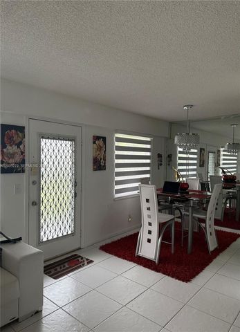 13255 SW 7th Ct 406D, Pembroke Pines, FL 33027