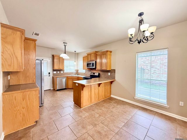 40312 Crestridge Dr, Gonzales, LA 70737