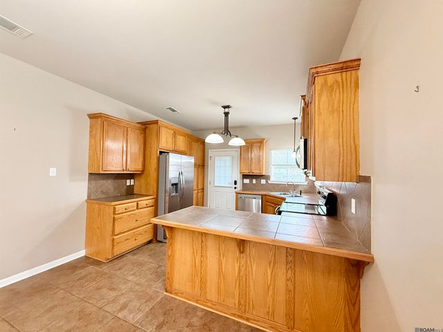 40312 Crestridge Dr, Gonzales, LA 70737