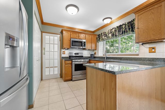 3264 Salem Court, Aurora, IL 60504