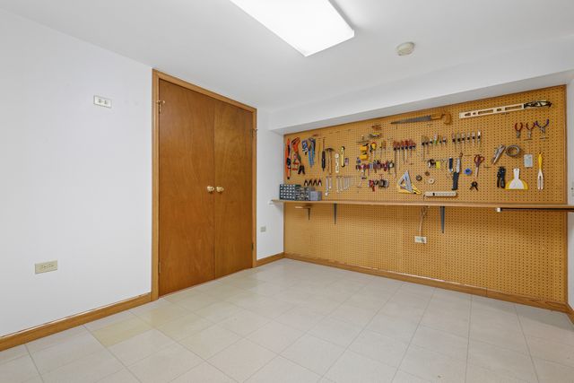 3264 Salem Court, Aurora, IL 60504