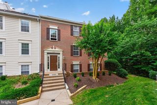 12103 GREEN LEDGE CT #101, Fairfax, VA 22033