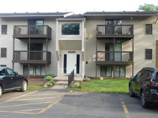30042 W 12 Mile Road Unit: 52 / Bldg: 2, Farmington Hills, MI 48334