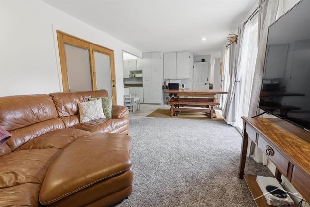 547 W Peterson Drive, Sanford, MI 48657