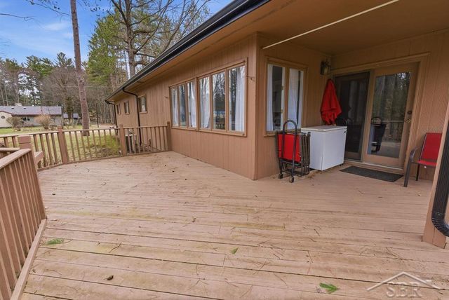 547 W Peterson Drive, Sanford, MI 48657
