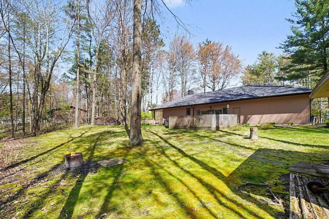 547 W Peterson Drive, Sanford, MI 48657