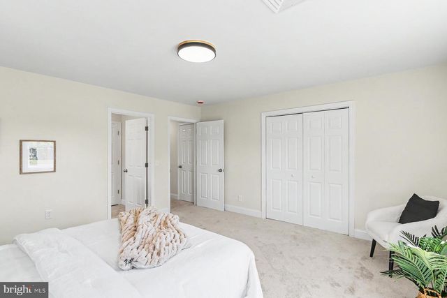 215 MILLERSVILLE RD, Lancaster, PA 17603