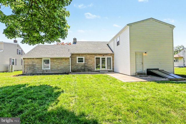 215 MILLERSVILLE RD, Lancaster, PA 17603