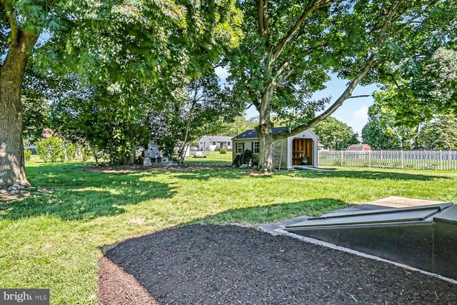 215 MILLERSVILLE RD, Lancaster, PA 17603