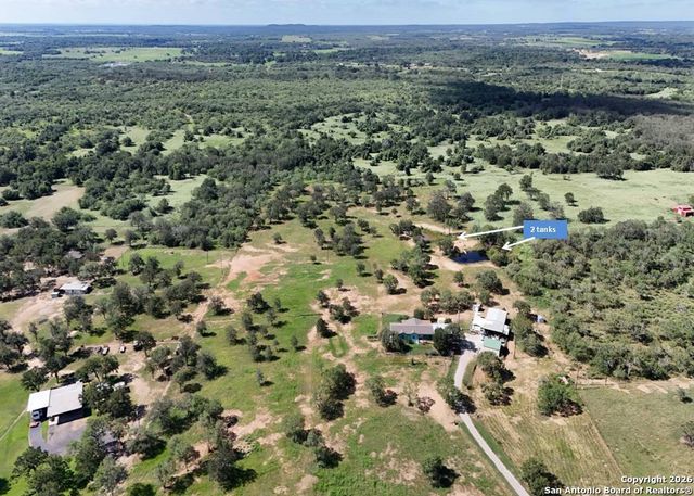 1951 Dowdy Rd, Seguin, TX 78155