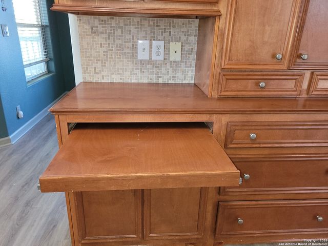 1951 Dowdy Rd, Seguin, TX 78155