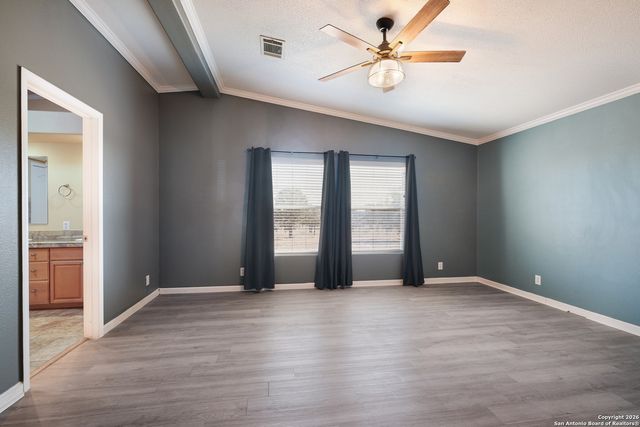 1951 Dowdy Rd, Seguin, TX 78155