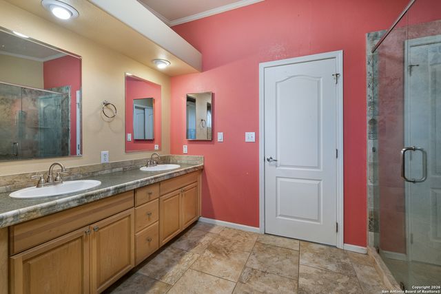 1951 Dowdy Rd, Seguin, TX 78155