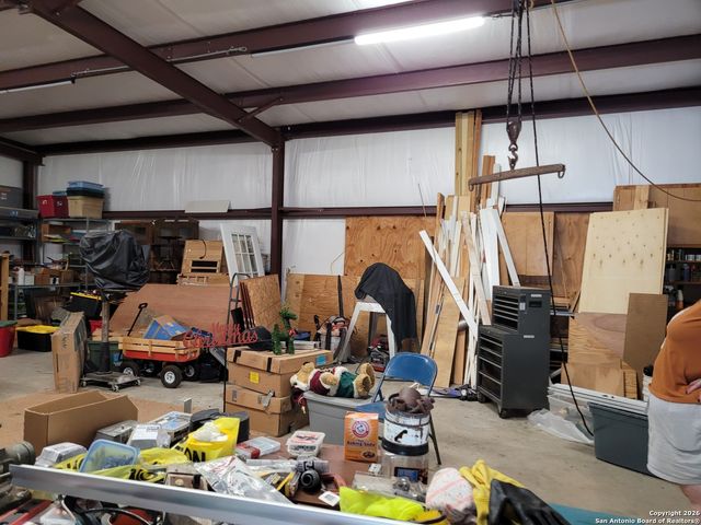 1951 Dowdy Rd, Seguin, TX 78155