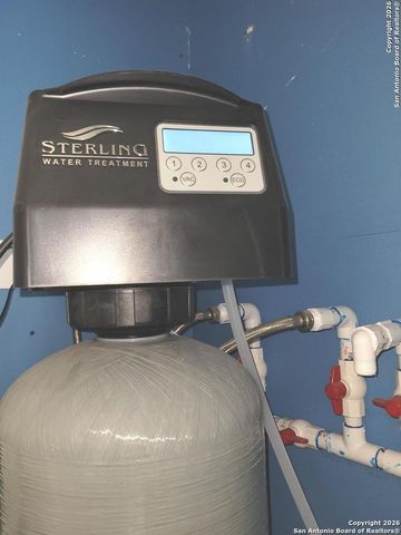 1951 Dowdy Rd, Seguin, TX 78155