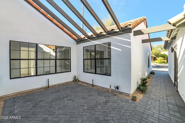 5601 E Paradise Lane, Scottsdale, AZ 85254