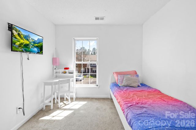 2823 Summergrove Court, Matthews, NC 28105