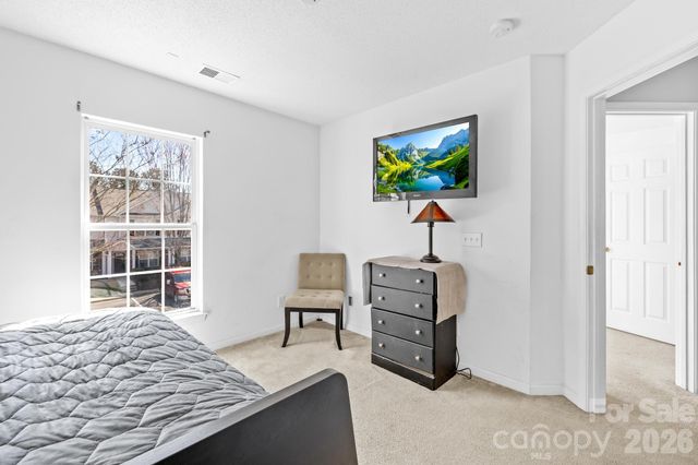 2823 Summergrove Court, Matthews, NC 28105