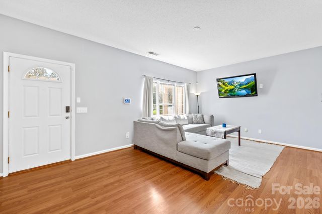 2823 Summergrove Court, Matthews, NC 28105