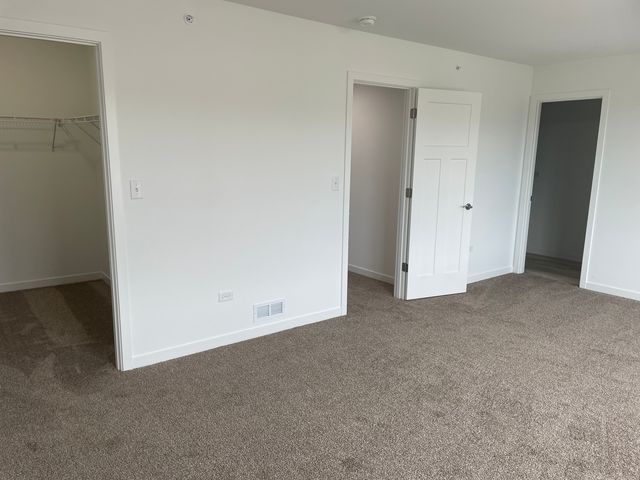 1215 Gillespie Lane, Yorkville, IL 60560