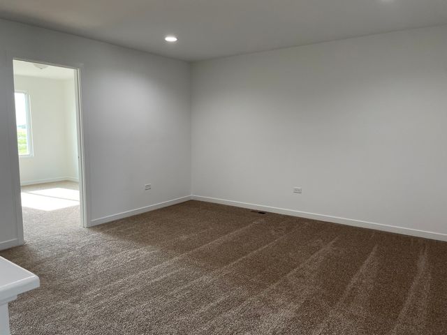 1215 Gillespie Lane, Yorkville, IL 60560