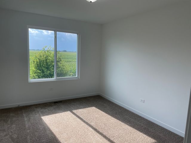 1215 Gillespie Lane, Yorkville, IL 60560