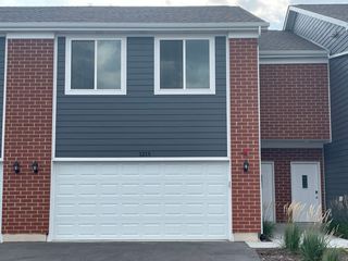 1215 Gillespie Lane, Yorkville, IL 60560