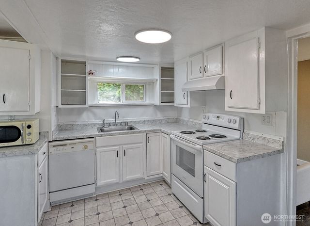 18930 98th Avenue NW, Stanwood, WA 98292