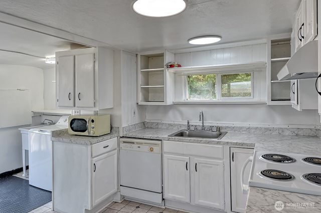 18930 98th Avenue NW, Stanwood, WA 98292