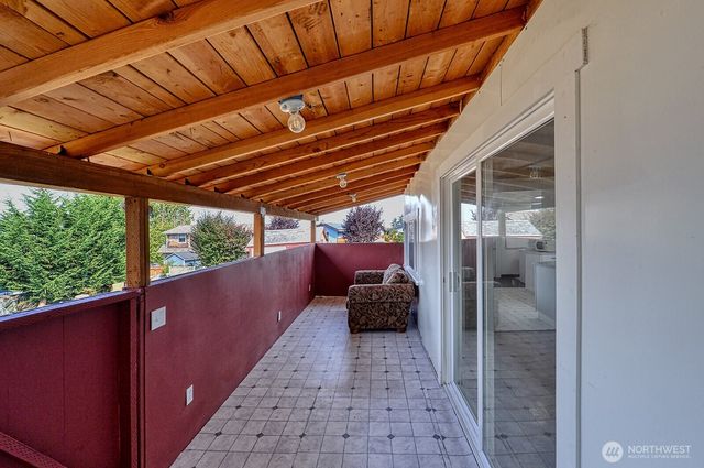 18930 98th Avenue NW, Stanwood, WA 98292
