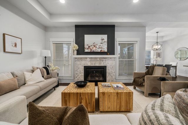 112 Lone Elk Court, Pickerington, OH 43147