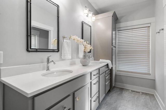 112 Lone Elk Court, Pickerington, OH 43147