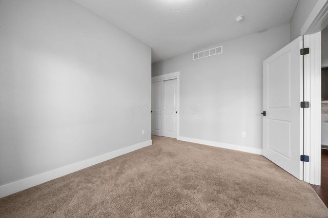 112 Lone Elk Court, Pickerington, OH 43147