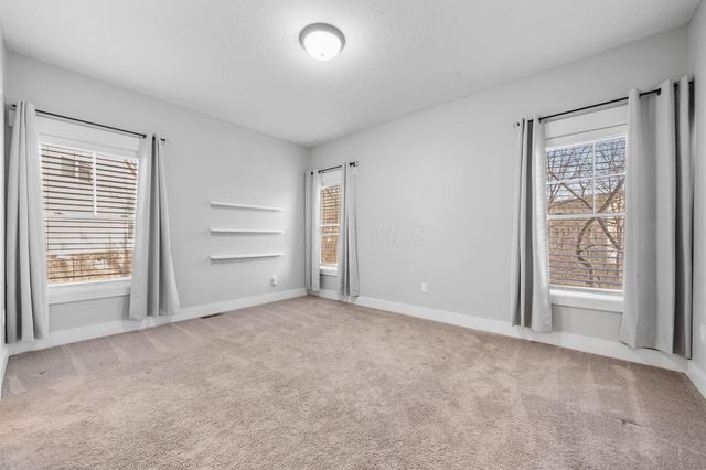 112 Lone Elk Court, Pickerington, OH 43147