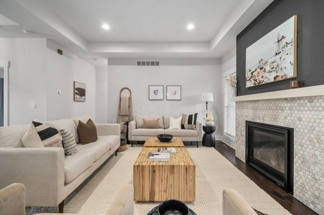 112 Lone Elk Court, Pickerington, OH 43147