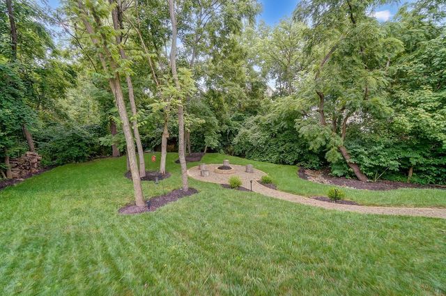 112 Lone Elk Court, Pickerington, OH 43147