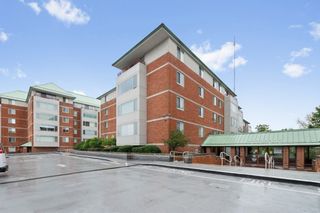 183 Oak Street 307, Newton, MA 02464