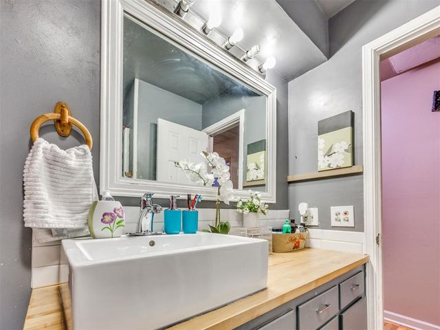 4440 NW 11th Street, Oklahoma City, OK 73107