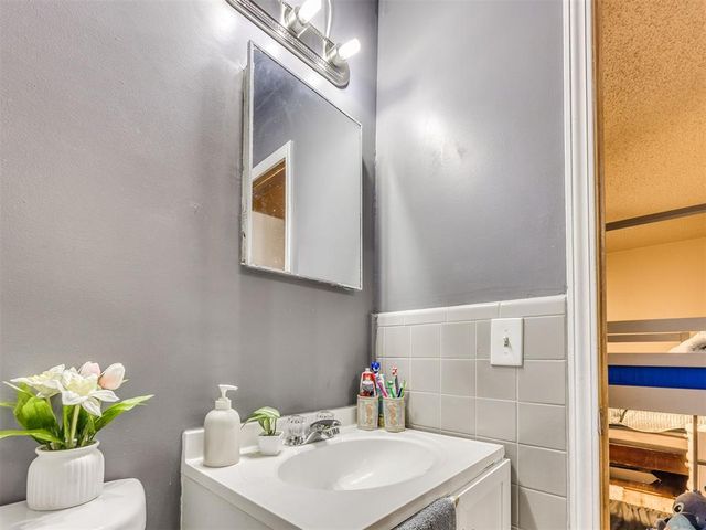 4440 NW 11th Street, Oklahoma City, OK 73107