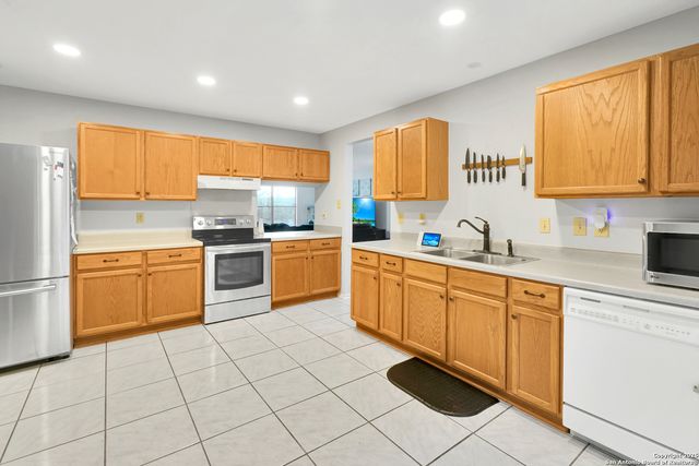 11935 Devin Chase, San Antonio, TX 78253