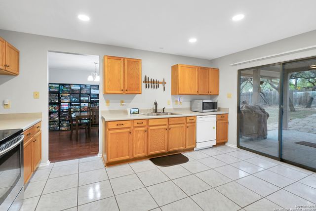 11935 Devin Chase, San Antonio, TX 78253