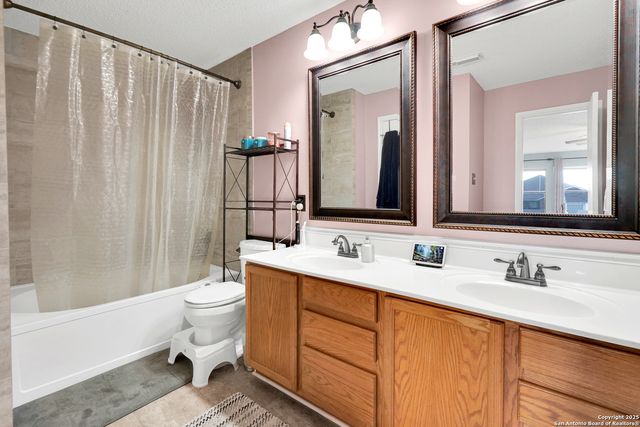 11935 Devin Chase, San Antonio, TX 78253