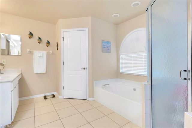 3302 2nd LN, Cape Coral, FL 33991