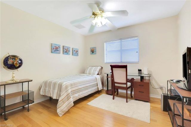 3302 2nd LN, Cape Coral, FL 33991