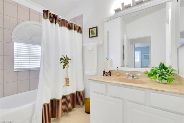 3302 2nd LN, Cape Coral, FL 33991