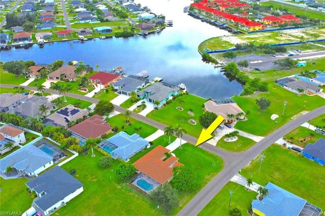 3302 2nd LN, Cape Coral, FL 33991