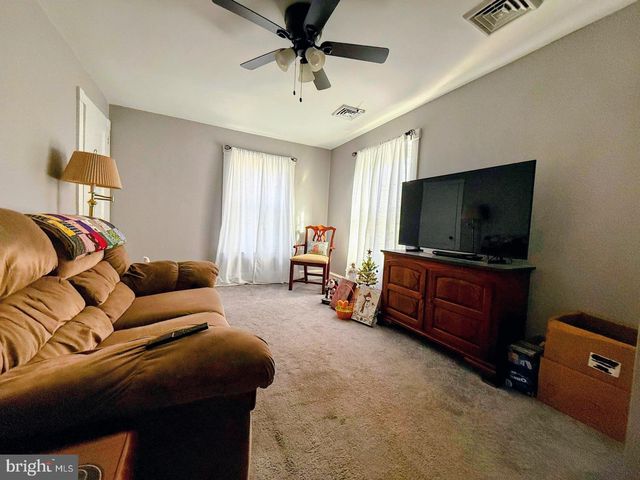 2964 MAIN ST, Morgantown, PA 19543