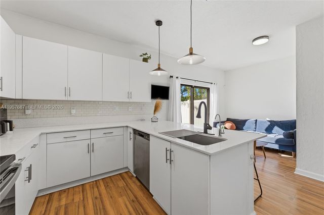 11456 W 33rd Way, Hialeah, FL 33018