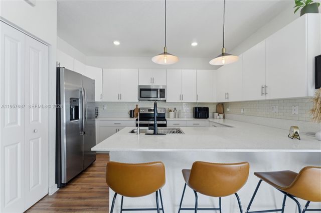 11456 W 33rd Way, Hialeah, FL 33018