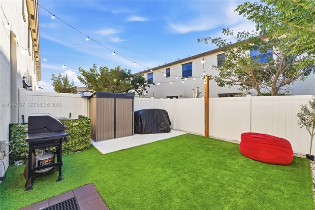 11456 W 33rd Way, Hialeah, FL 33018